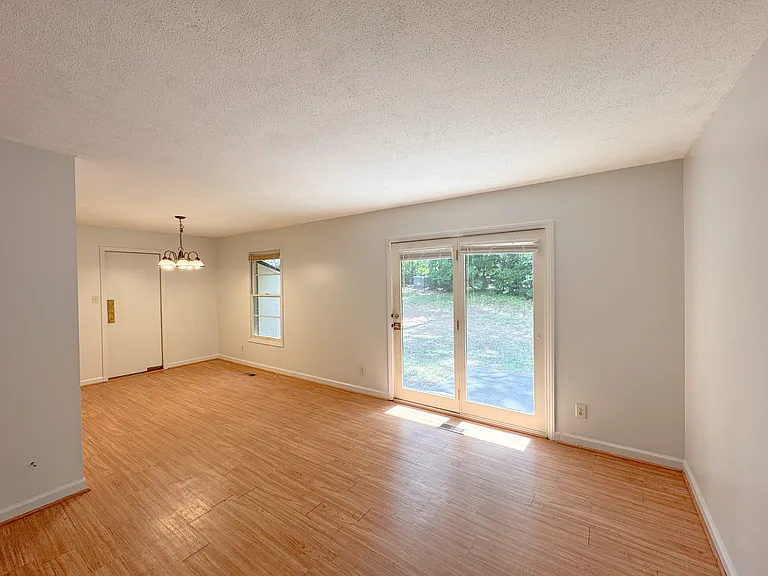 3616 Suffolk St — Photo 3