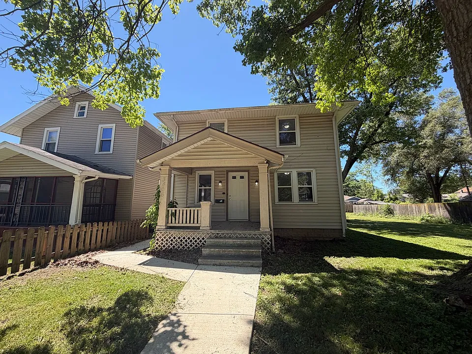 3406 Robinwood Dr