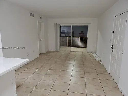 15241 SW 80th St #307 Photo 1