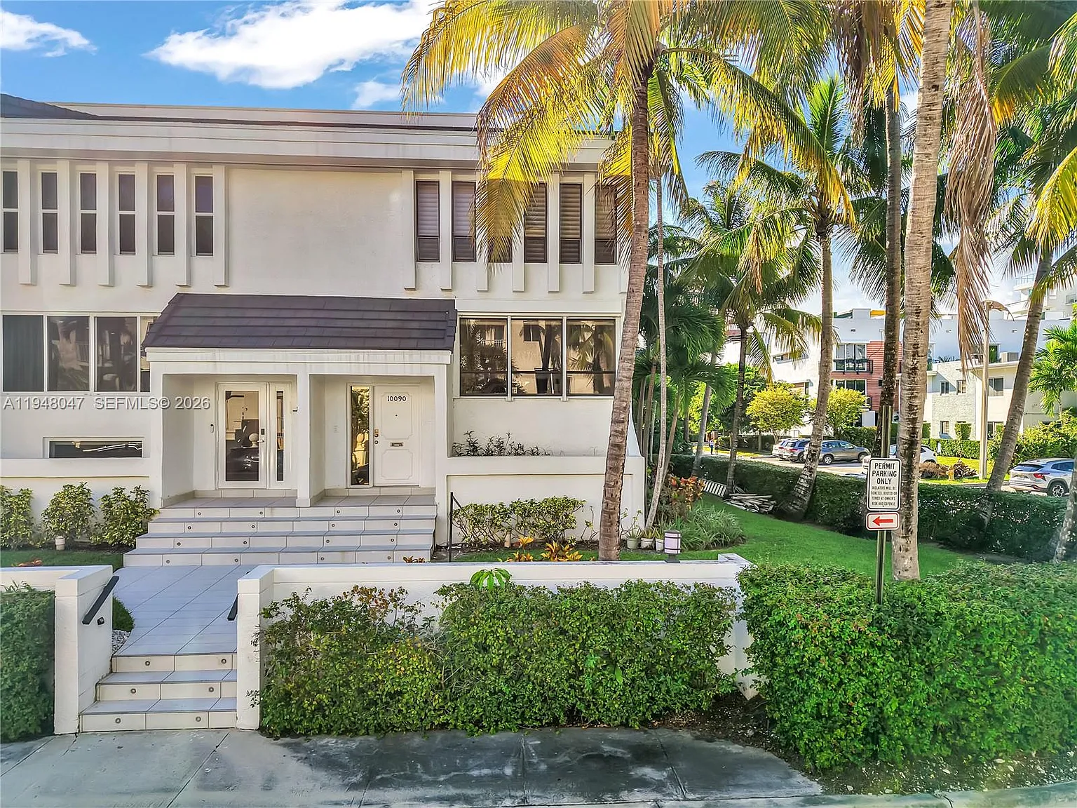 Bay Harbor Townhouses Con — Photo 4