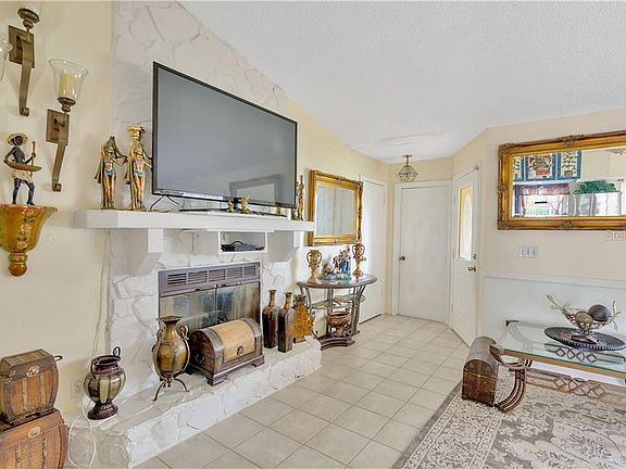 4th image of 8606 Winter Haven Dr