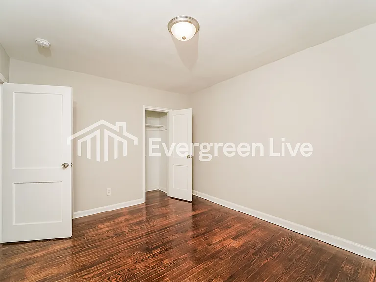 966 Saint Agnes Ln — Photo 7