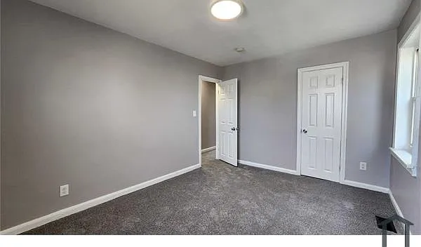 4946 Edgemere Ave — Photo 9