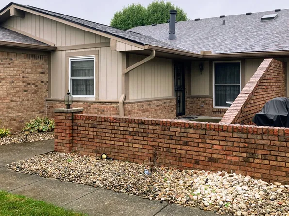 1155 Paradise Ct Unit D, Greenwood, IN 46143