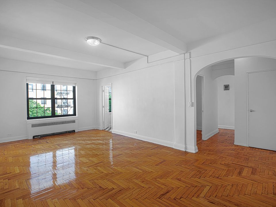 1st image of 245 E 11th St APT 4H