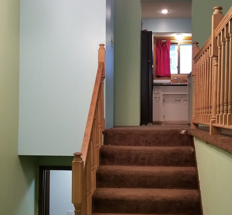 1st image of 102 Logan Ave W