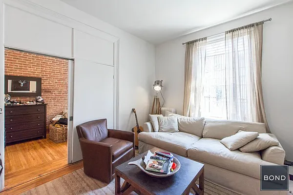 Rented by Bond New York | media 11