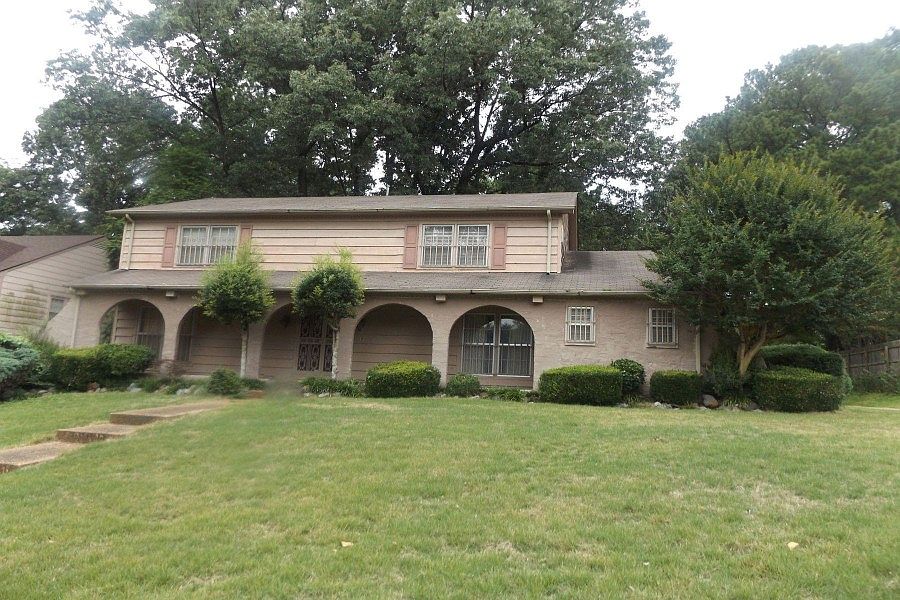 1st image of 3705 Woodglade Ln