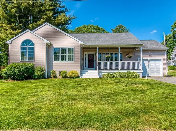 223 Fairbanks Rd, Dedham, MA 02026