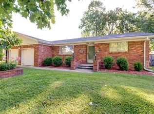 2438 S Rogers Ave, Springfield, MO 65804