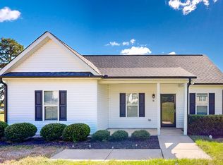 36 Southern Village Dr, Roxboro, NC 27573