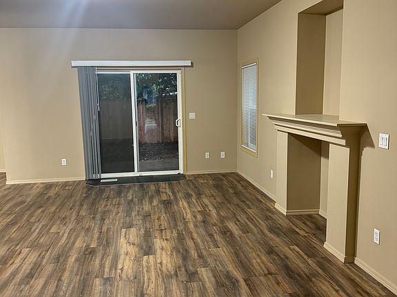 4th image of 5645 Colby Ct SE
