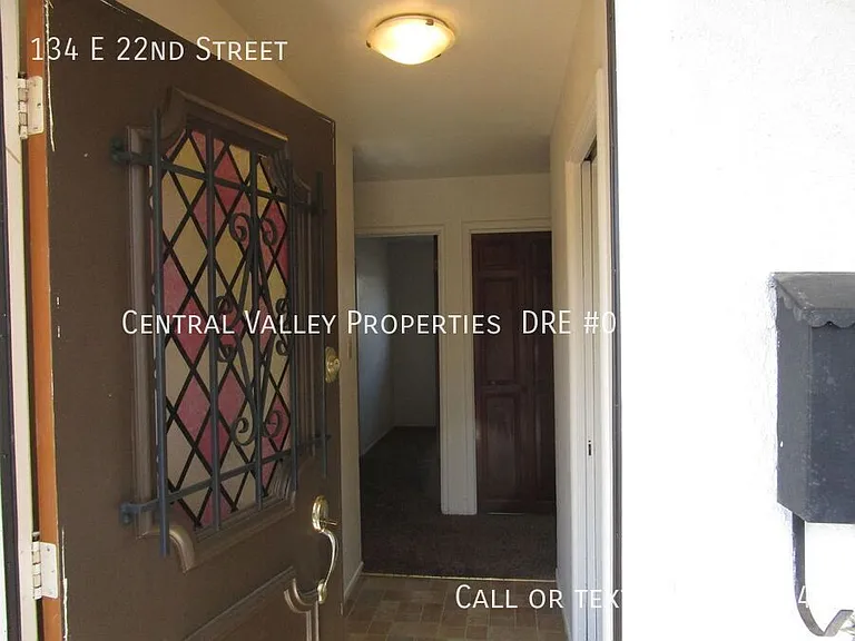 134 E 22nd St — Photo 2