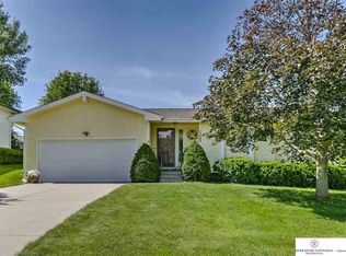 13043 Laurel Ave, Omaha, NE 68164