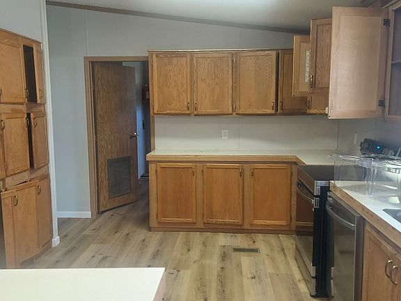5th image of 6418 Dunn Rd #19