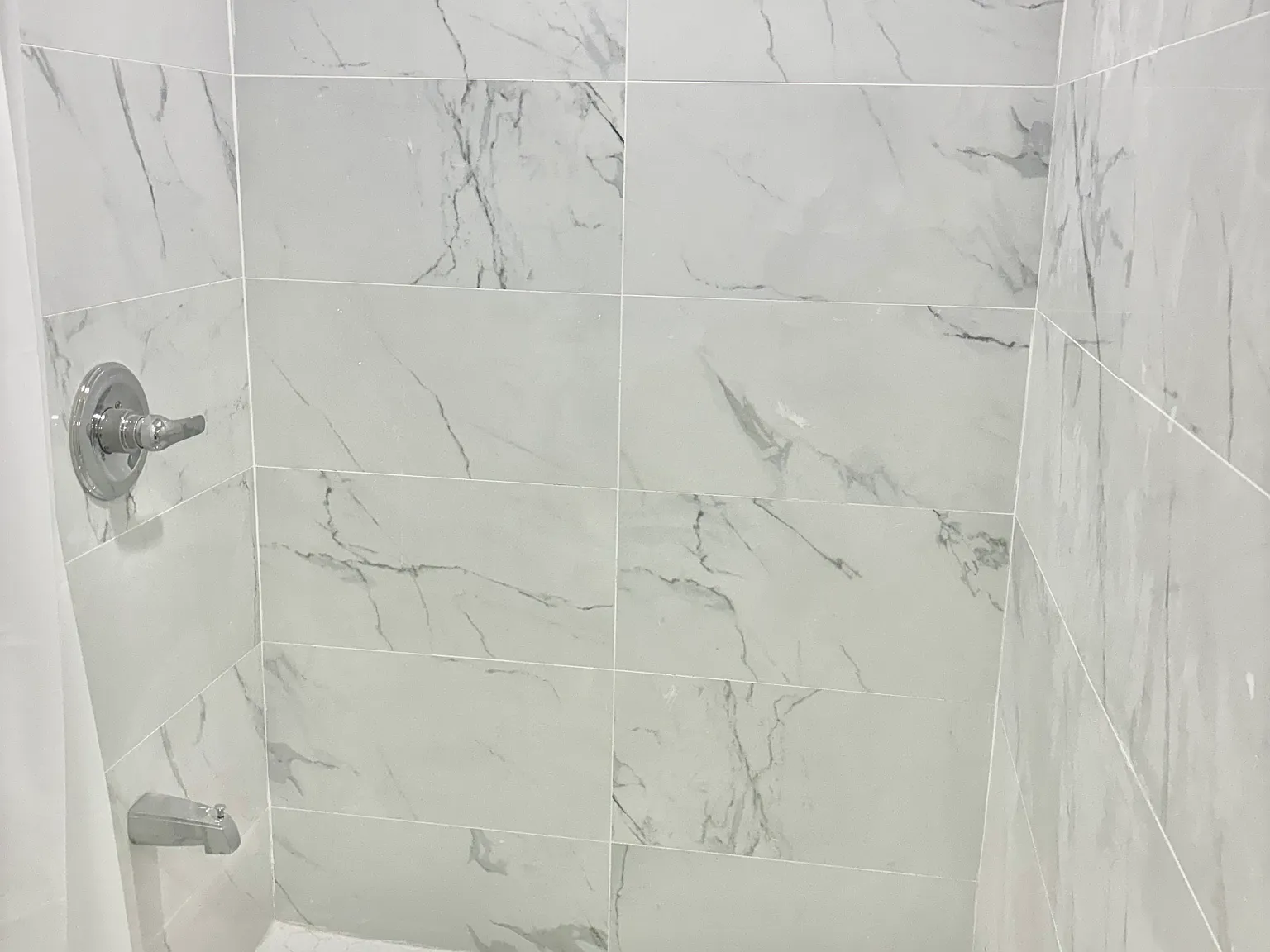 1 bed, $2,000 — Photo 1