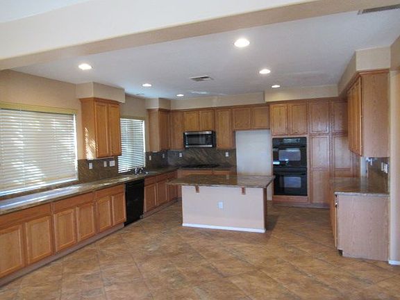 3rd image of 29605 Branwin St