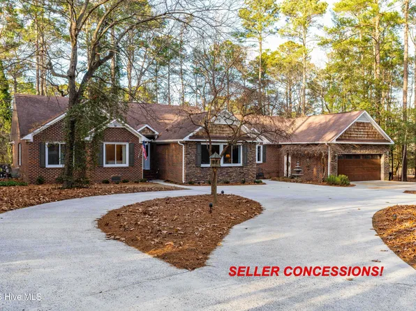 335 Sprunt Drive, Clinton, NC 28328