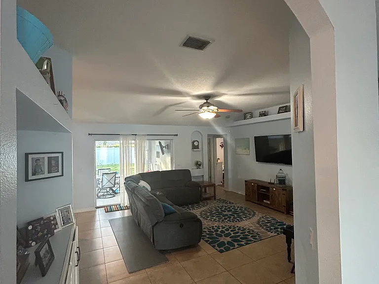 35 Prince Eric Ln — Photo 16