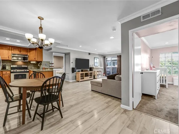 20235 Keswick St Unit 213, Winnetka, CA 91306