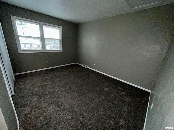 3rd image of 3511 & 3513 W 31st St