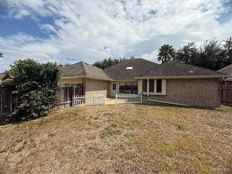 125 E Kiwi St — Photo 5
