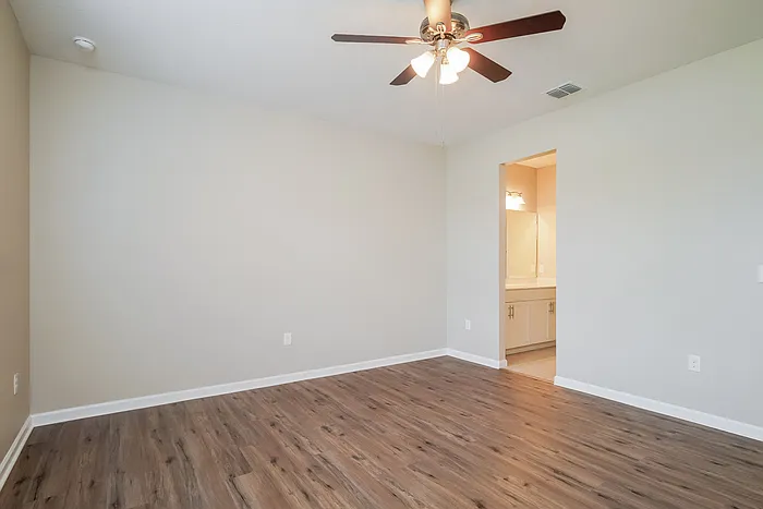 584 Lake Smart Blvd — Photo 10