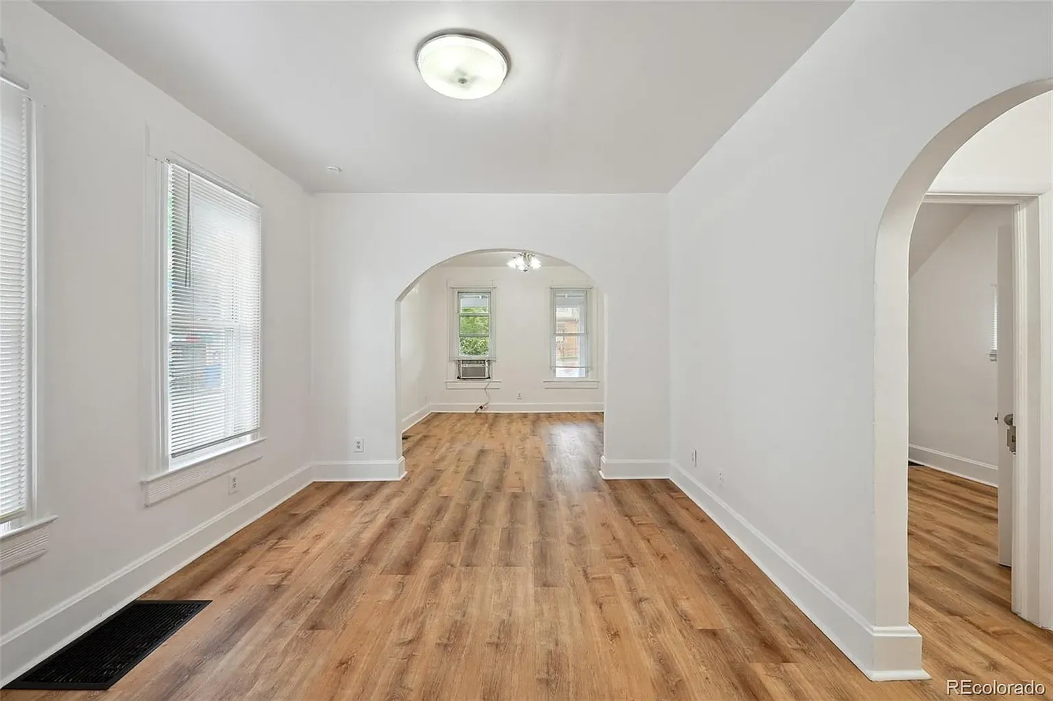 3 bed, 2.5 bath, 1128 sqft, $2,900 — Photo 4