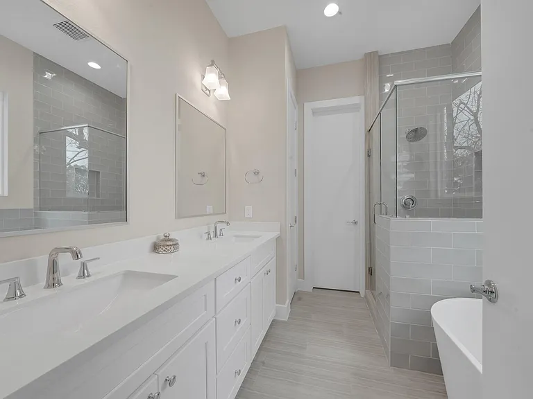 2502 W Tidwell Rd #A — Photo 13