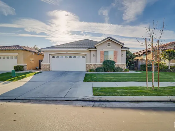 223 Bloomfield Dr, Bakersfield, CA 93312