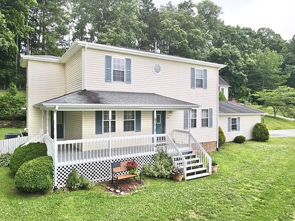 2nd image of 310 Cahill Dr