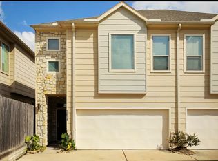 3834 Center Plaza Dr, Houston, TX 77007