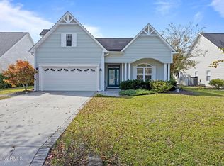 412 Azalea Dr, Hampstead, NC 28443