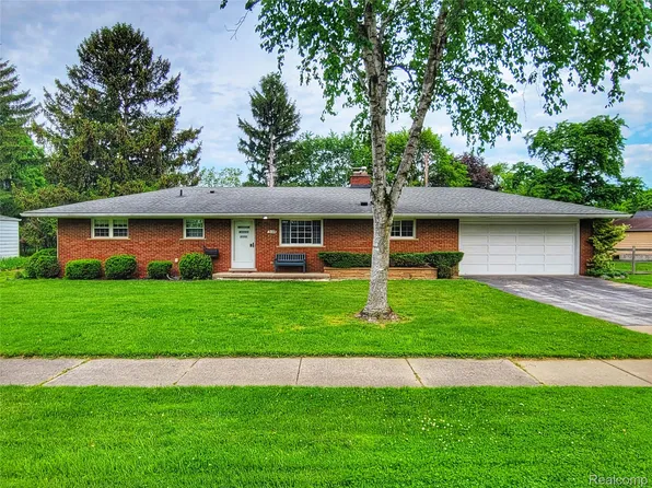 3128 Winifred St, Wayne, MI 48184