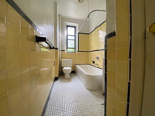 Rented by Zjama Realty Corp | media 8