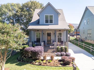 24 Oak St, Dallas, NC, 28012