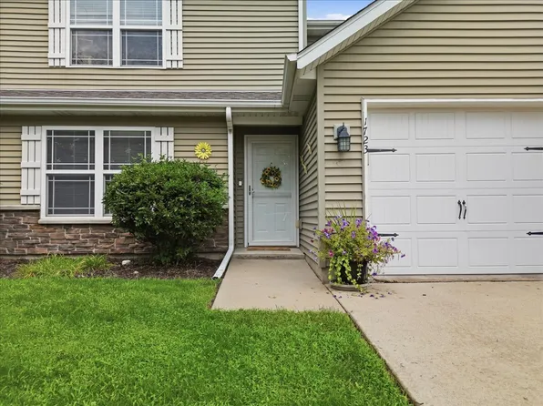 1723 W River St #1, Dixon, IL 61021
