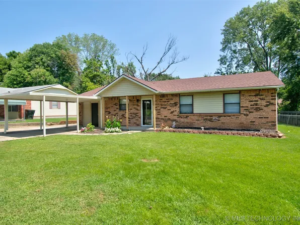 302 National Blvd, Fort Gibson, OK 74434