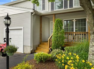 48 Finch Rd APT 2, Raynham, MA 02767