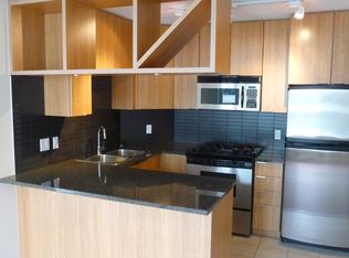 1010 Richards St #806, Vancouver, BC V6B1G2