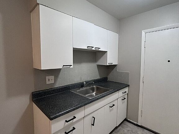 5th image of 7410 Olian Dr APT A