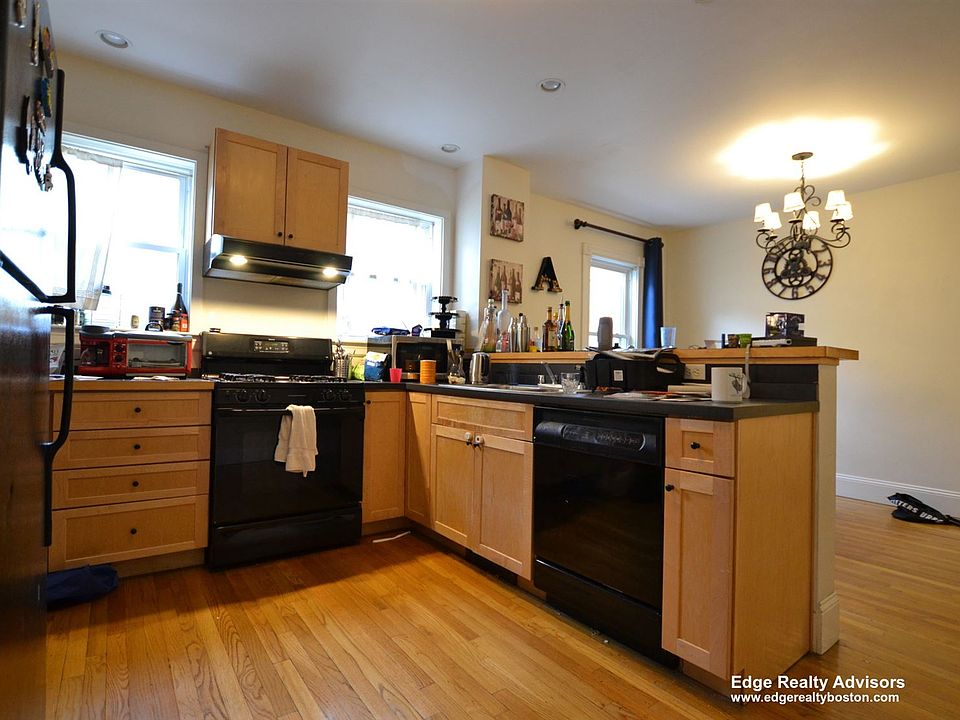 206 Hurley St. #1 Cambridge - East Cambridge Shared Unit Pho