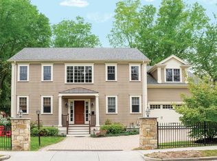 85 Woodcliff Rd, Newton, MA 02461