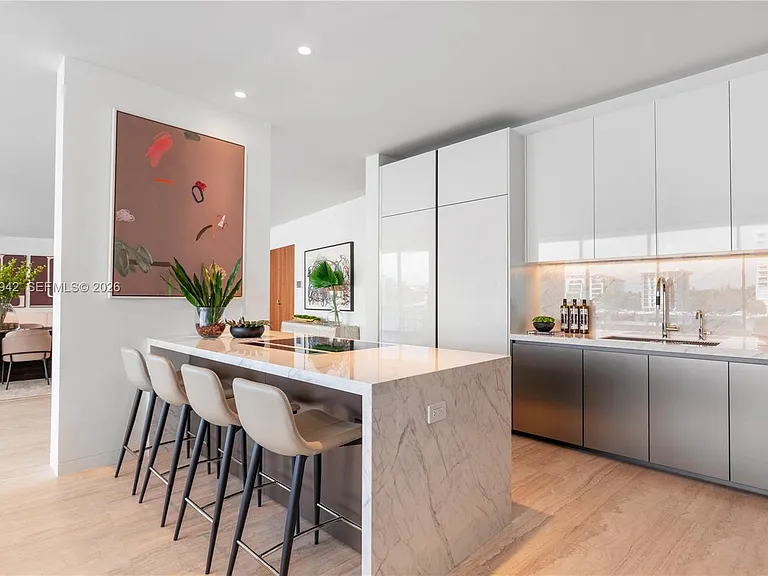 5 Grove Isle Dr #S201 — Photo 12