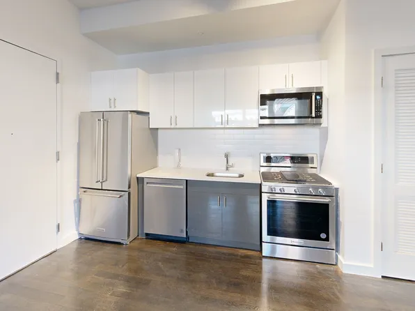 801 Amsterdam Avenue image 1 of 9