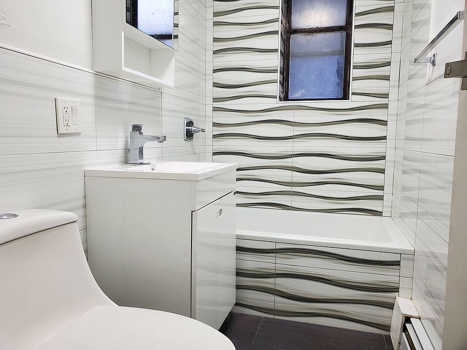 2nd image of 577 Bergen Ave #21E