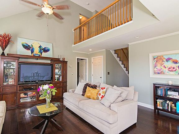 5th image of 609 High Prairie Pl
