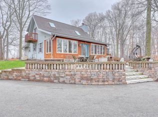 W140N14170 Country Aire Dr, Germantown, WI 53022