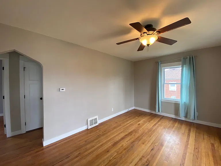 3817 B Ave NE — Photo 5