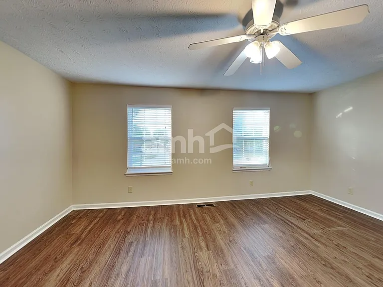 10393 Buell Ct — Photo 21
